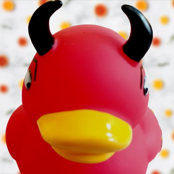 Devil Duckie - Picture 3 of 7